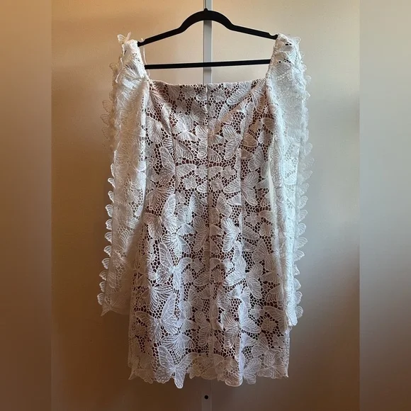 NWOT Elliatt Verona Dress XS 3D Butterfly Lace White Nude Lining - Picture 5 of 13